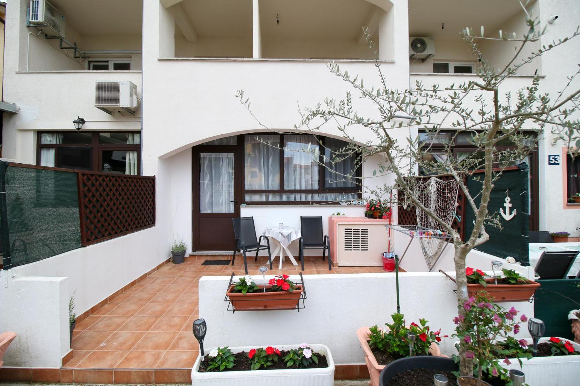 Apartment Svid Ровінь Екстер'єр фото