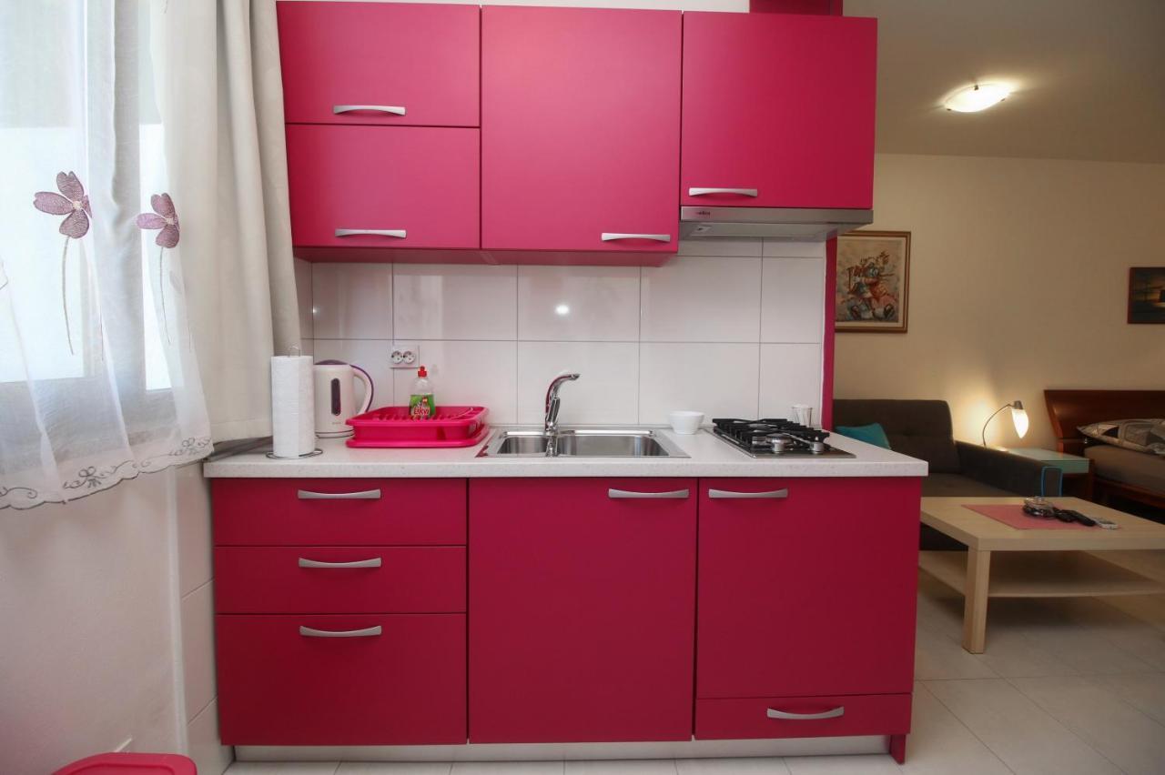 Apartment Svid Ровінь Екстер'єр фото