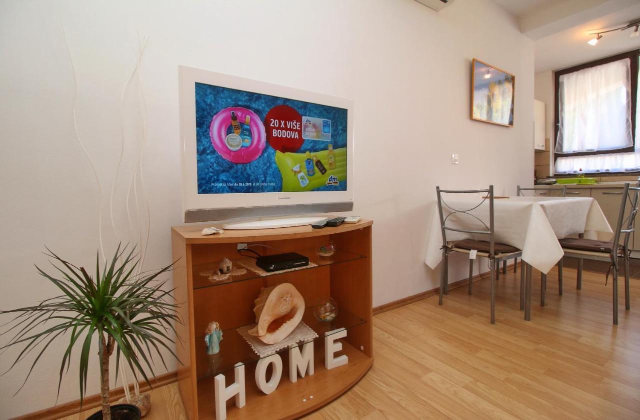 Apartment Svid Ровінь Екстер'єр фото