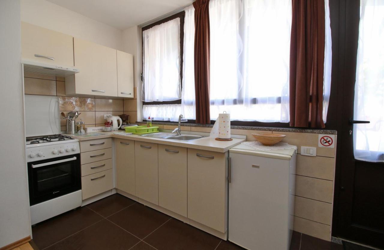 Apartment Svid Ровінь Екстер'єр фото