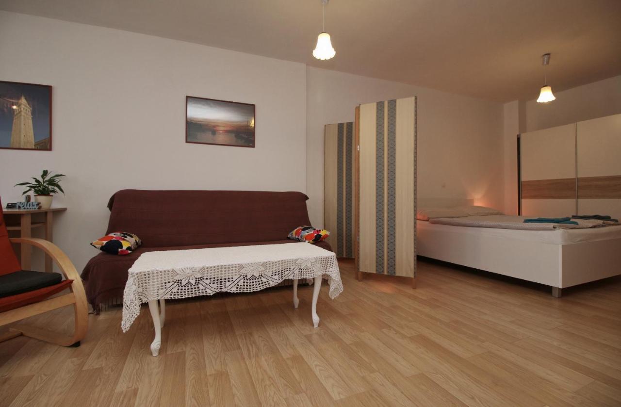 Apartment Svid Ровінь Екстер'єр фото