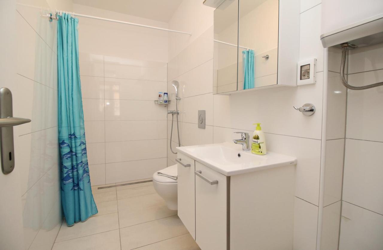 Apartment Svid Ровінь Екстер'єр фото